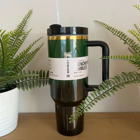 Stanley Quencher H2.0 Tumbler  40oz - Picture 1 of 5